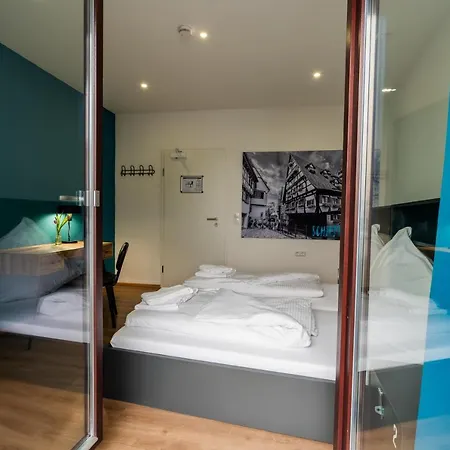 Hostel Henriettas Sleeping *