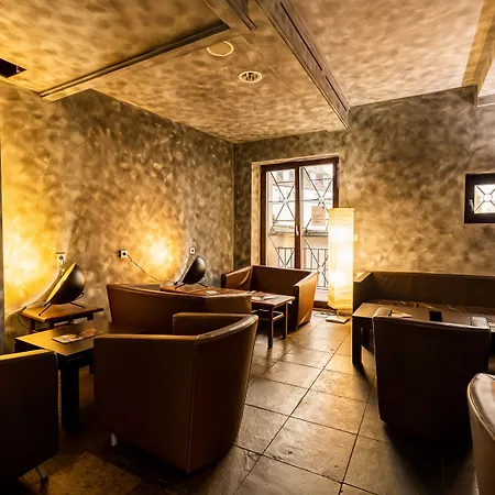 Henriettas Sleeping Hostel