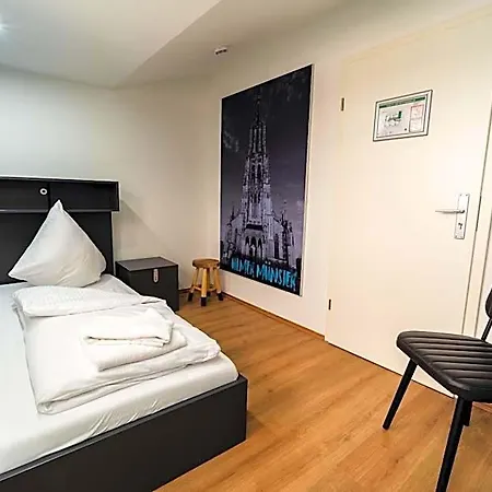 Henriettas Sleeping Hostel