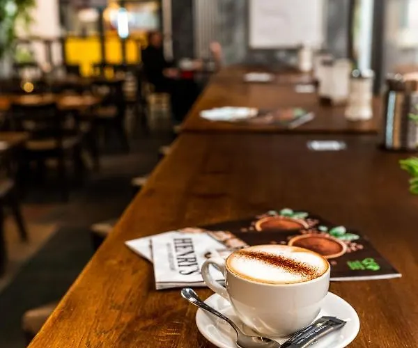 Henriettas Sleeping بيت شباب أولم