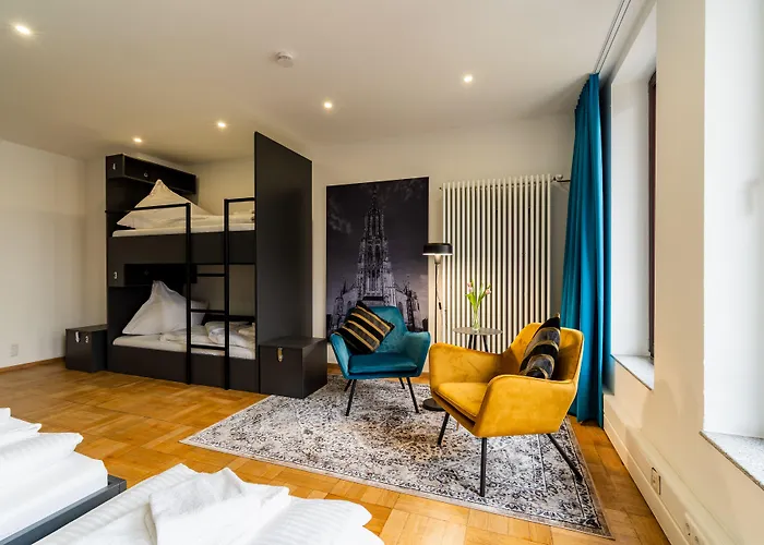 Henriettas Sleeping بيت شباب *