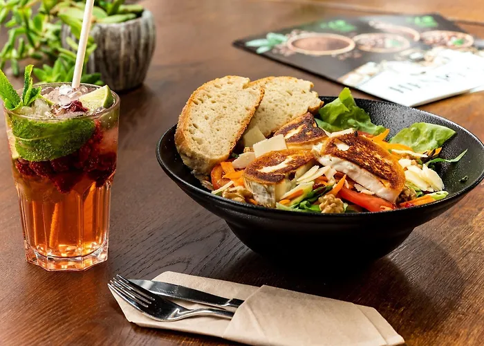 Henriettas Sleeping بيت شباب *